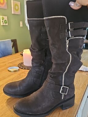 Women’s Tall Buckle Zipper Boots - Black